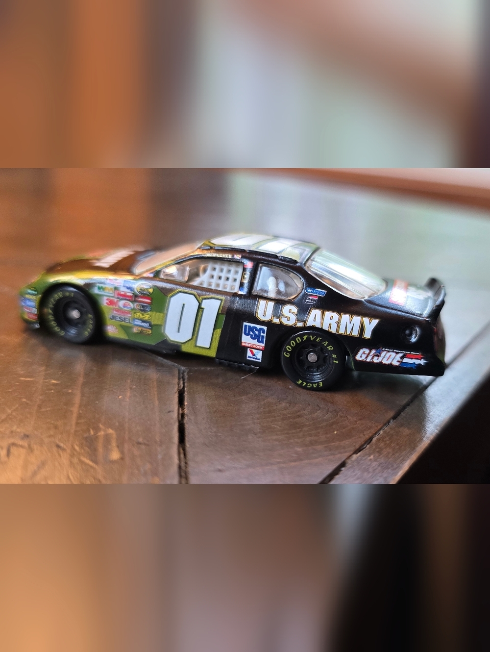 01 Joe Nemechek US Army GI Joe 40th Anniversary Nascar Diecast 1:64 2004 Monte